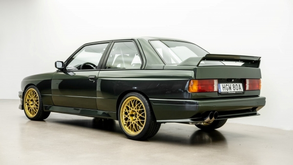 BMW M3 Evolution 3.7 от Johns Garage: шведский рестомод на базе немецкого классика